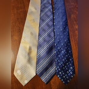 Van Heusen Men's Blue and Gold Silk Tie Collection